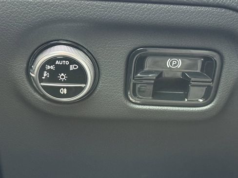 Certified 2023 Mercedes-Benz EQE 350+ 4MATIC Sedan image 34