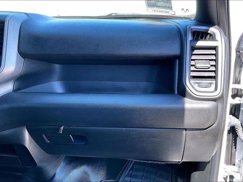 Certified 2022 RAM 2500 Tradesman w/ Chrome Appearance Group AWD/4WD image 17