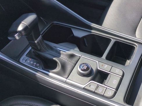 Used 2024 Kia Sorento S w/ Panoramic Sunroof Package FWD image 25
