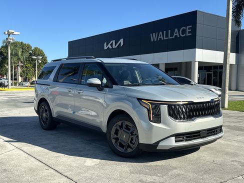 New 2026 Kia Carnival EX FWD image 1