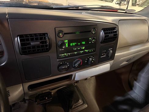 Used 2005 Ford F250 XLT AWD/4WD image 37