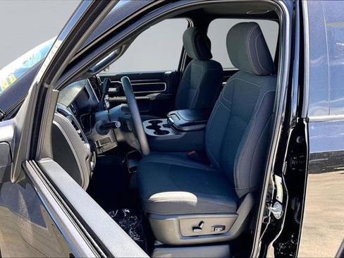 Certified 2025 RAM 2500 Big Horn AWD/4WD image 3