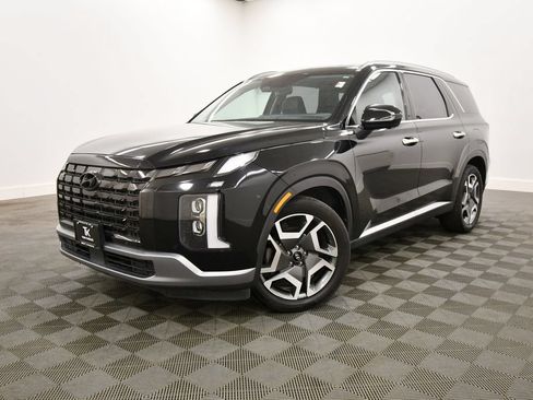 Used 2023 Hyundai Palisade Limited AWD/4WD image 2