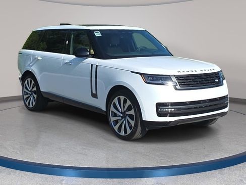 New 2026 Land Rover Range Rover Long Wheelbase SE AWD/4WD image 3