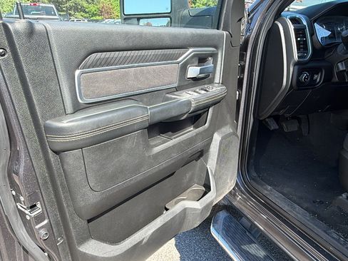 Certified 2025 RAM 2500 Big Horn AWD/4WD image 14