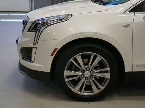 Certified 2023 Cadillac XT5 Premium Luxury AWD/4WD image 11