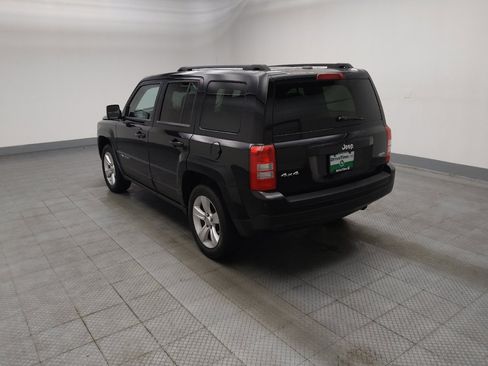 Used 2014 Jeep Patriot Latitude AWD/4WD image 5