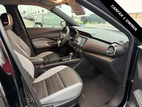Used 2023 Nissan Kicks SR w/ SR Premium Package FWD image 7