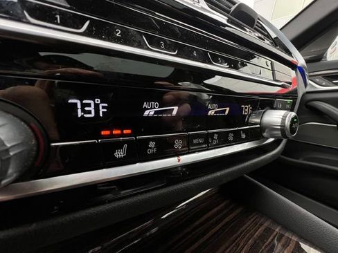 Used 2023 BMW 540i xDrive w/ Premium Package image 21