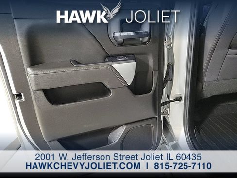 Used 2018 Chevrolet Silverado 1500 LT AWD/4WD image 22