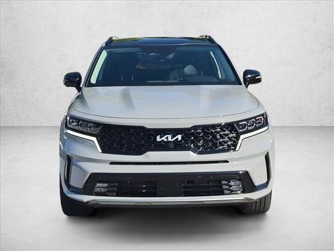 Used 2023 Kia Sorento SX AWD/4WD image 2