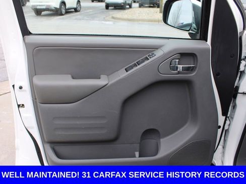 Used 2019 Nissan Frontier SL image 17