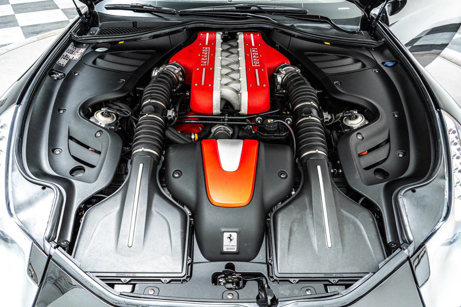 Used 2014 Ferrari FF AWD/4WD image 12