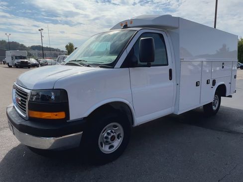 New 2025 GMC Savana 3500 w/ Power Convenience Package image 35