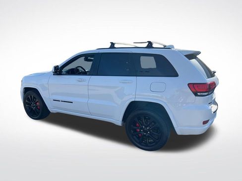 Used 2018 Jeep Grand Cherokee Altitude AWD/4WD image 49
