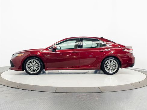Used 2018 Toyota Camry XLE w/ Audio Package FWD image 7