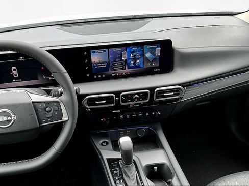 New 2026 Nissan Sentra SV FWD image 11
