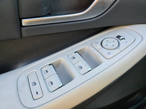 Used 2025 Hyundai Sonata SEL FWD image 35