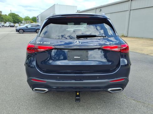 Used 2023 Mercedes-Benz GLC 300 4MATIC image 4