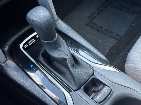 Certified 2025 Toyota Corolla Cross AWD Hybrid image 20