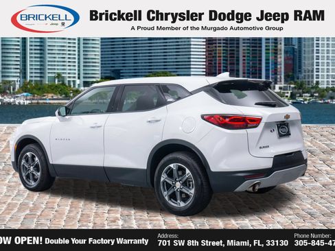 Used 2025 Chevrolet Blazer LT FWD image 5