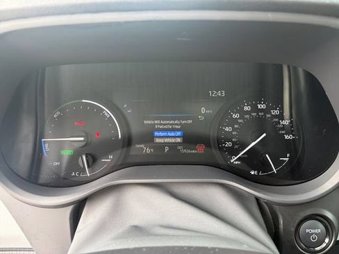 Used 2025 Toyota Sienna LE w/ LE Plus Package AWD/4WD image 34