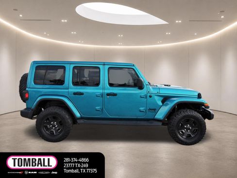 Used 2020 Jeep Wrangler Unlimited Sahara AWD/4WD image 8