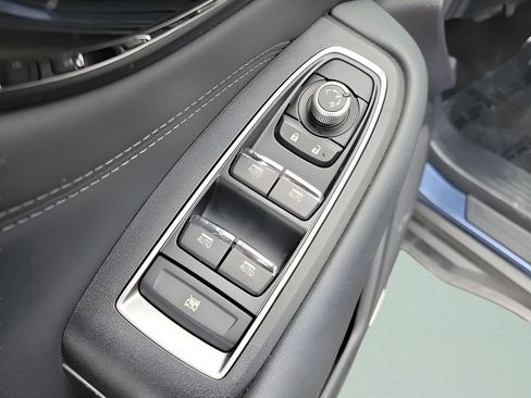 Used 2020 Subaru Outback Limited image 17