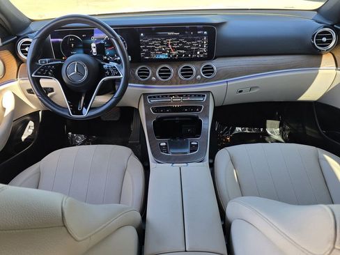 Used 2022 Mercedes-Benz E 350 Sedan image 7