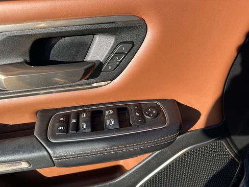 Used 2023 RAM 1500 Limited w/ Body Color Bumper Group image 19