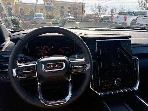 New 2025 GMC Acadia Elevation image 14