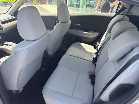 Used 2020 Honda HR-V LX image 13