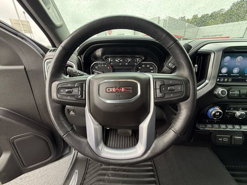 Used 2020 GMC Sierra 1500 SLE w/ SLE Value Package AWD/4WD image 8