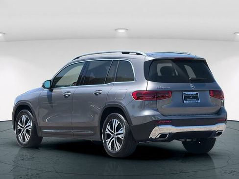 Used 2026 Mercedes-Benz GLB 250 image 5