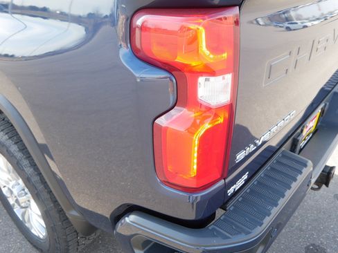 Used 2020 Chevrolet Silverado 3500 High Country w/ Z71 Off-Road Package image 17