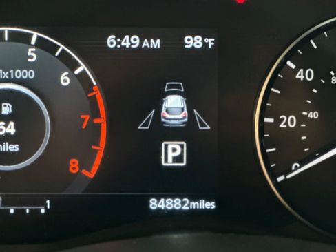 Used 2021 Nissan Kicks SR w/ Interior Electronics Package FWD image 25