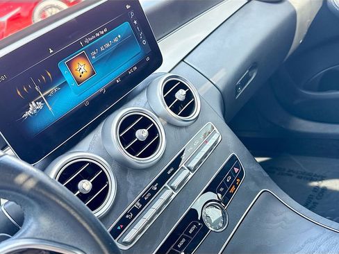 Used 2019 Mercedes-Benz C 300 Sedan w/ Premium Package image 27