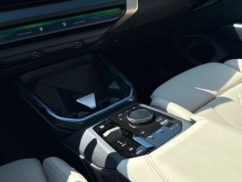 Used 2025 BMW X3 xDrive30i w/ Premium Package image 21