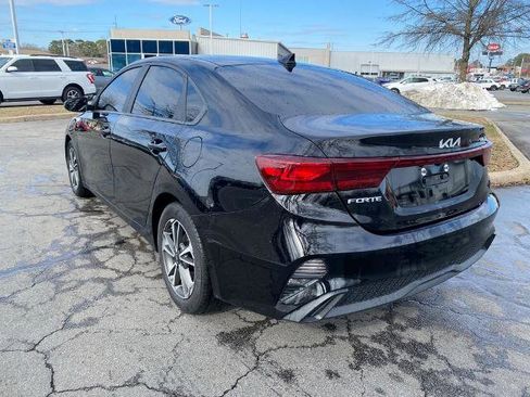 Used 2022 Kia Forte LXS w/ LXS Technology Package image 5