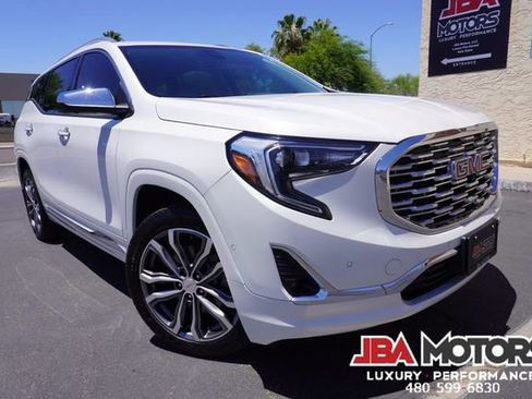 Used 2020 GMC Terrain Denali w/ Denali Premium Package FWD image 20
