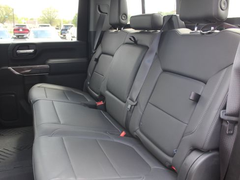 Used 2022 Chevrolet Silverado 2500 LTZ AWD/4WD image 23