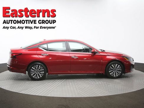 Used 2023 Nissan Altima 2.5 SV w/ SV Premium Package image 45