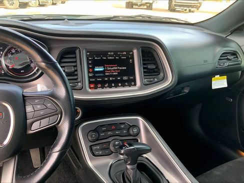 Used 2022 Dodge Challenger R/T w/ Plus Package image 6