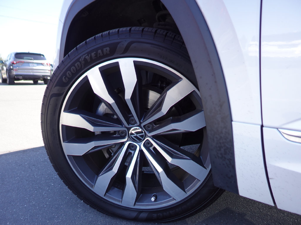 Used 2022 Volkswagen Atlas SEL Premium AWD/4WD image 10