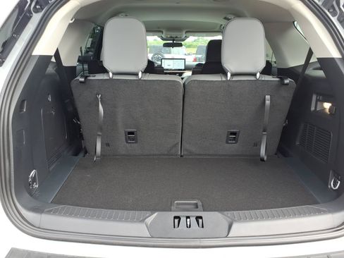 Used 2026 Ford Explorer Active w/ Active Comfort Package RWD image 17