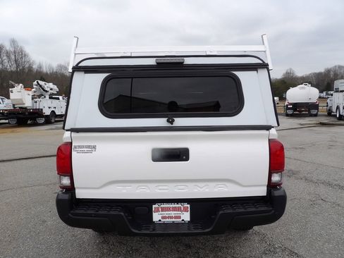 Used 2021 Toyota Tacoma SR image 6