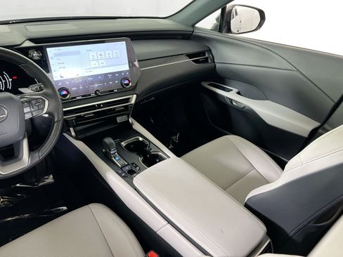 Used 2023 Lexus RX 350 Premium w/ Accessory Package AWD/4WD image 23
