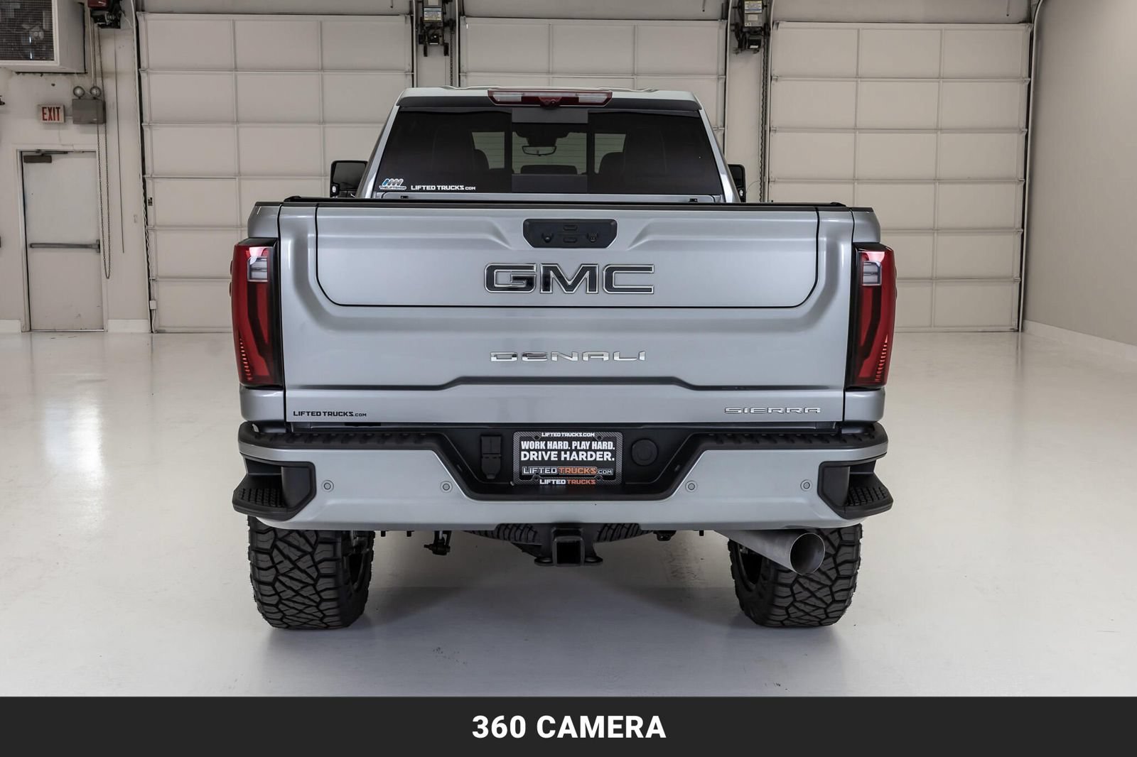 Used 2025 GMC Sierra 2500 Denali Ultimate AWD/4WD image 7