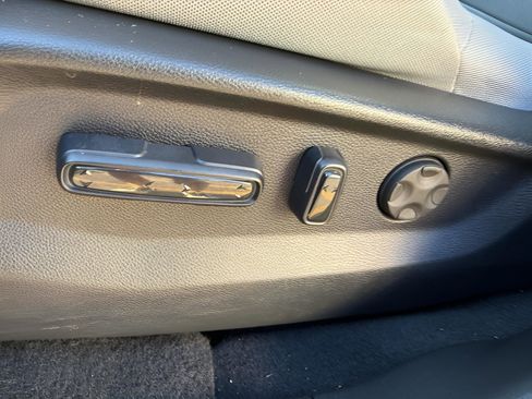 Used 2020 Honda CR-V EX image 6