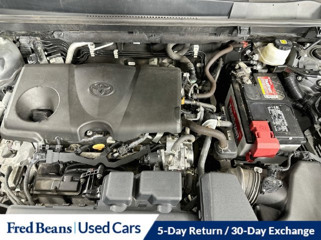 Used 2022 Toyota RAV4 XLE AWD/4WD image 36